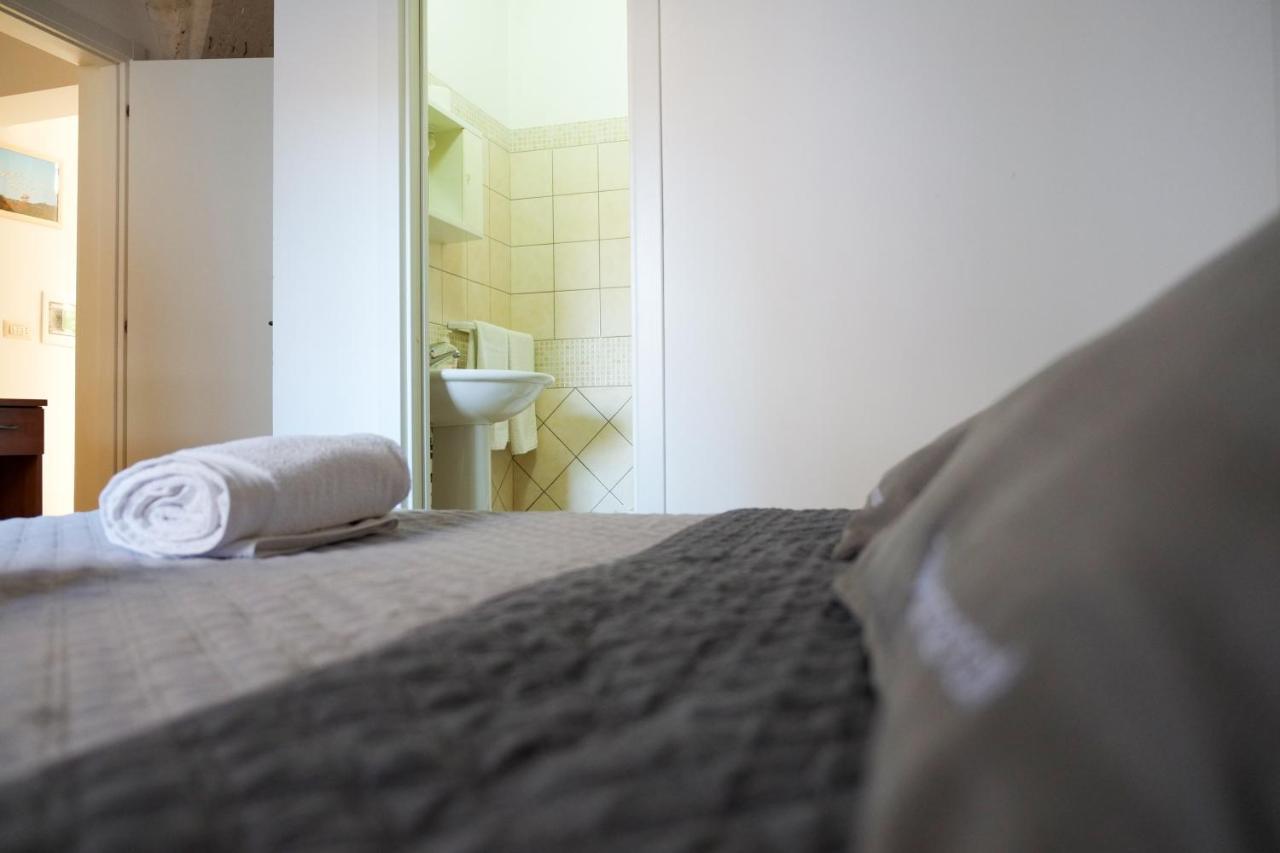 Largo Imperiali B&B Аветрана Экстерьер фото